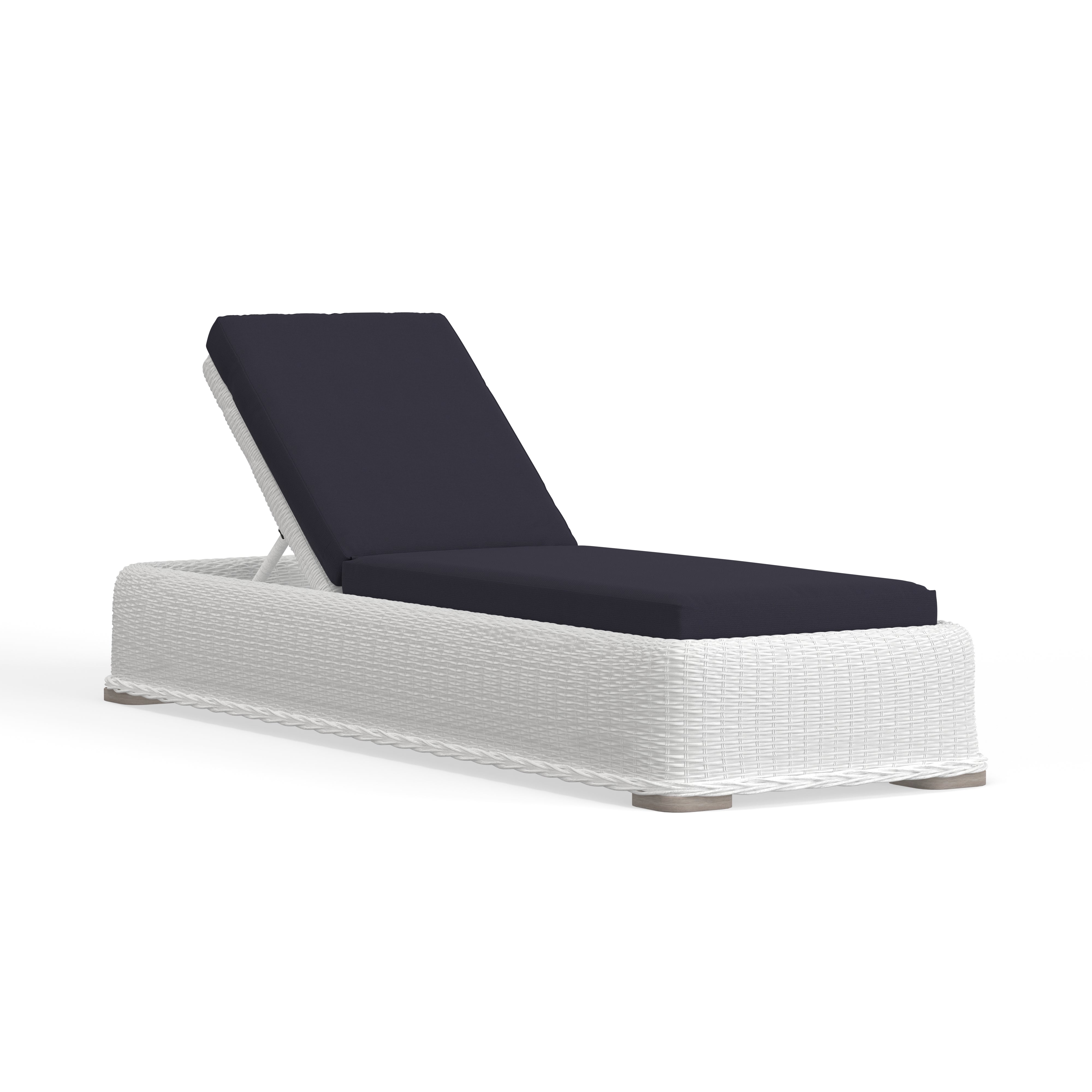 Most Durable Chaise Lounge In White Wicker