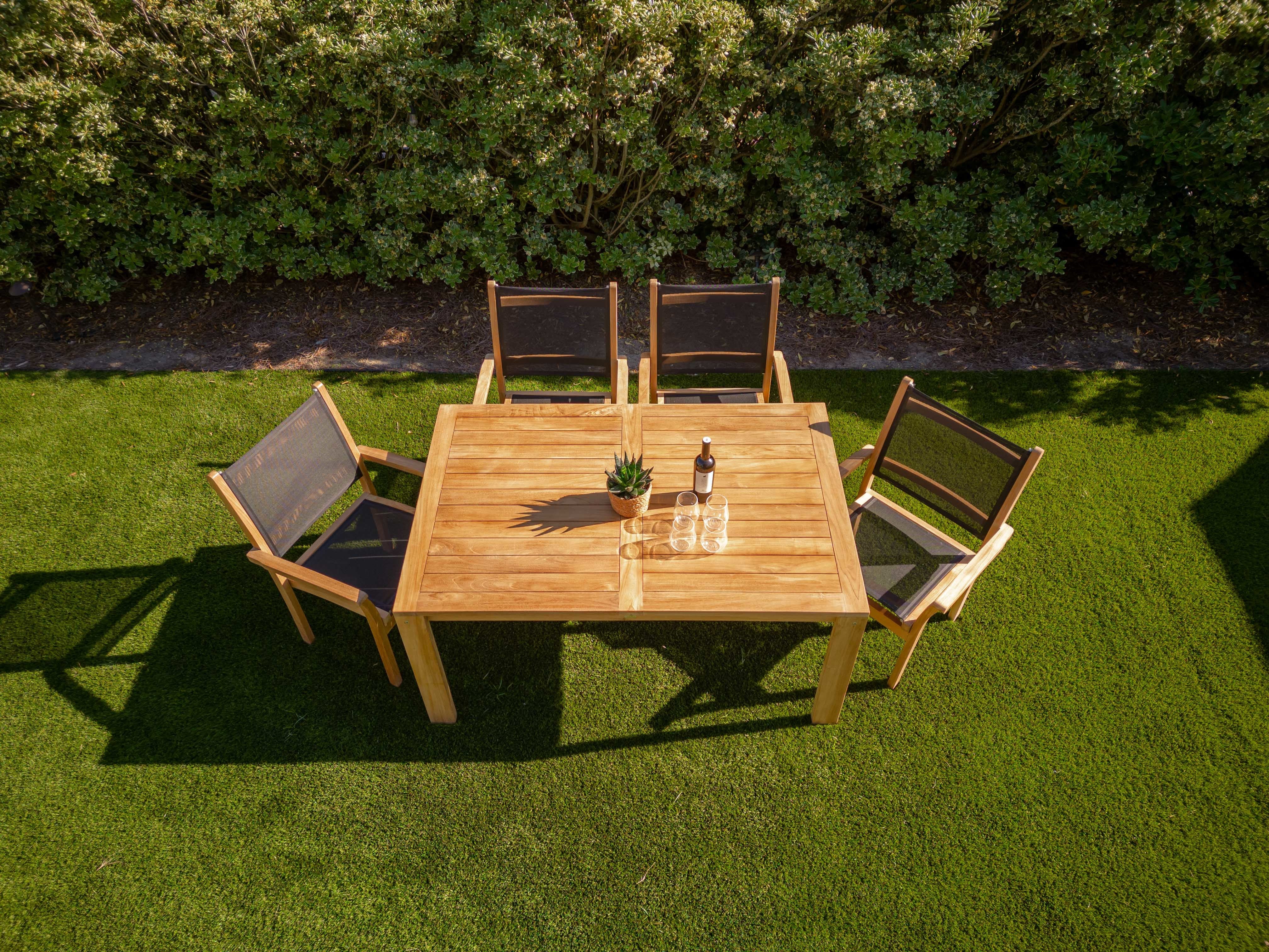 Poolside Dining Set