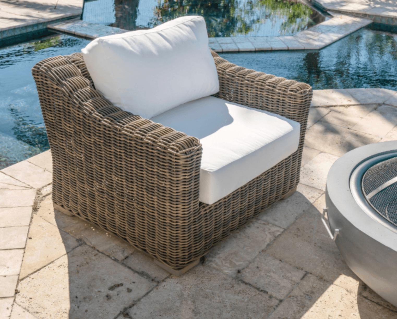 Modern Three Piece Luxury Outdoor Wicker Set